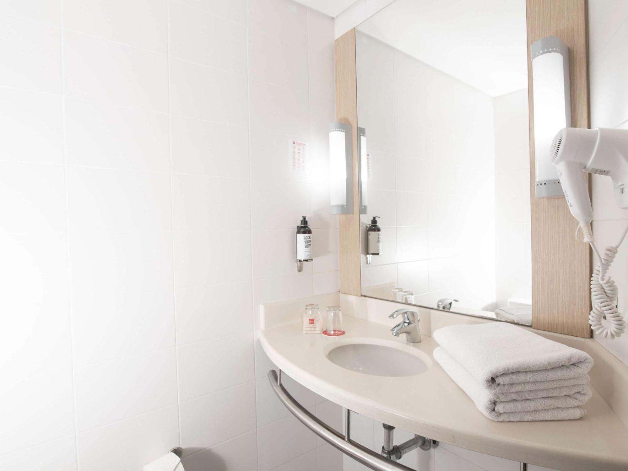 Hotel Ibis Medellín Zewnętrze zdjęcie
