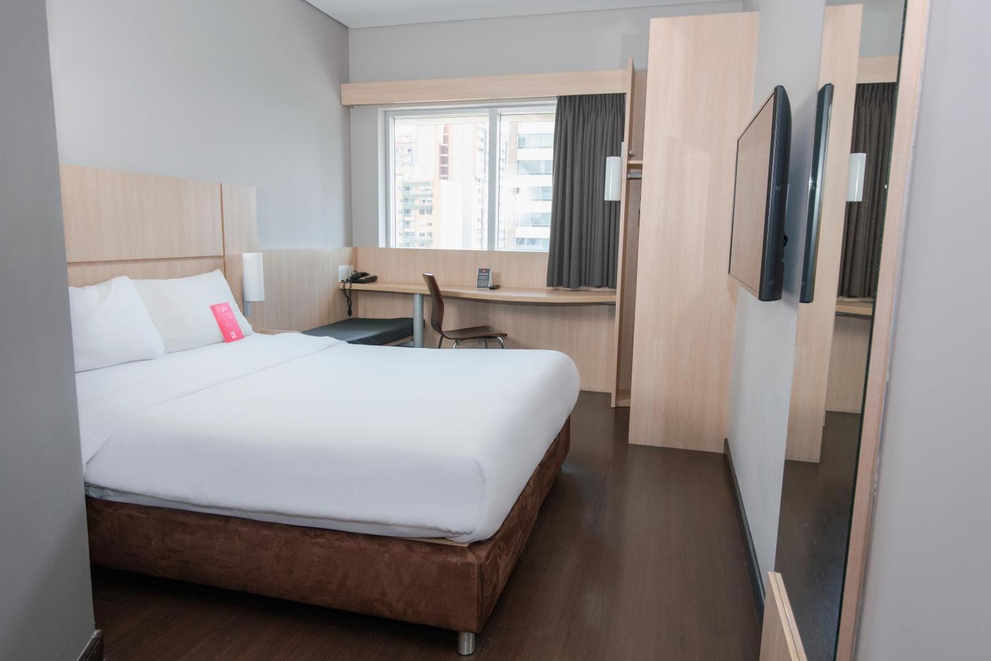 Hotel Ibis Medellín Zewnętrze zdjęcie