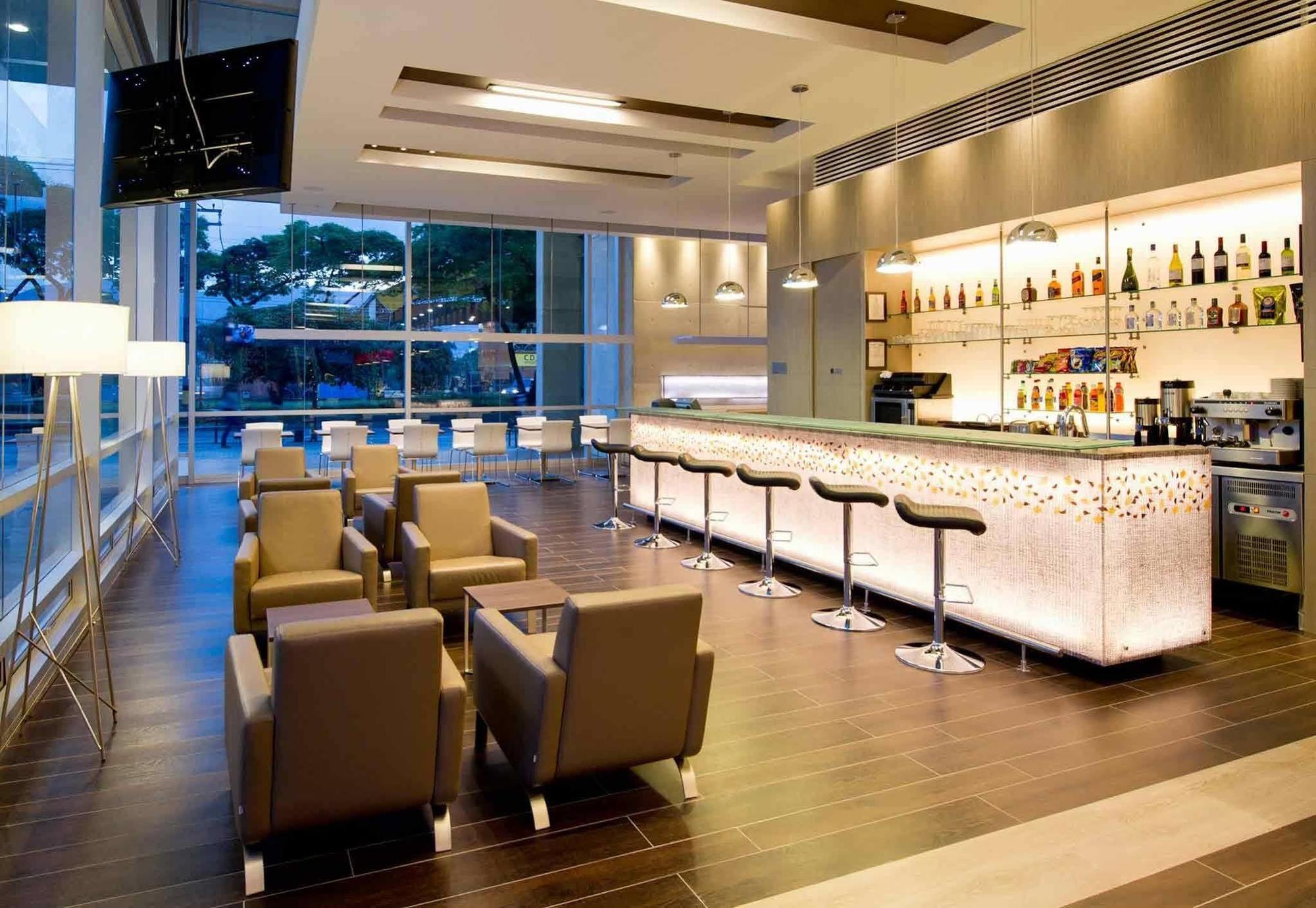 Hotel Ibis Medellín Zewnętrze zdjęcie